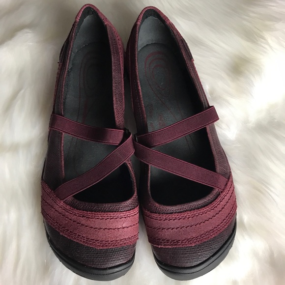 keen hush leather cnx